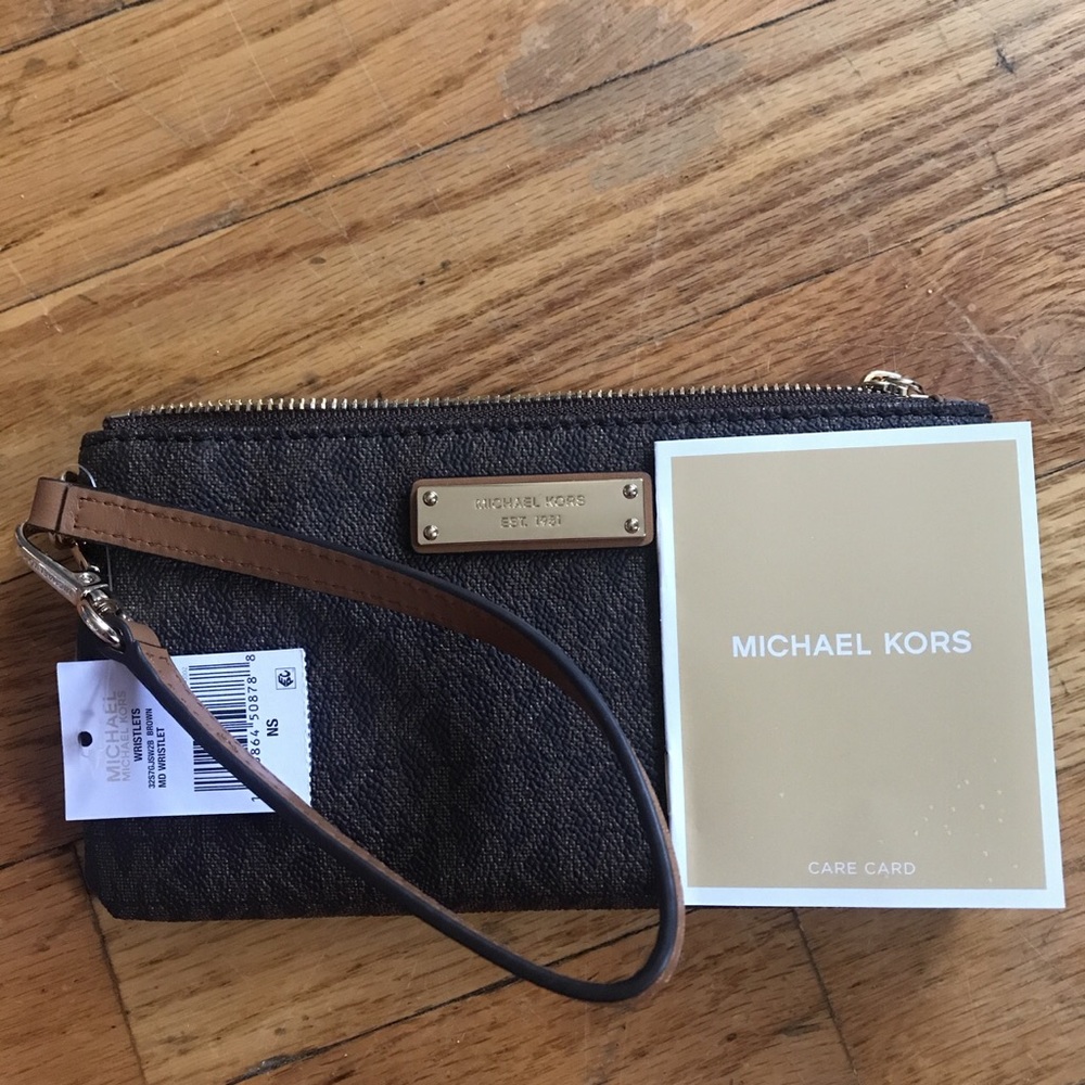 Michael Kors wristlet